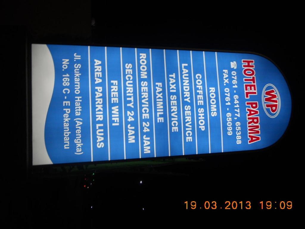 Hotel Parma Pekanbaru Bagian luar foto